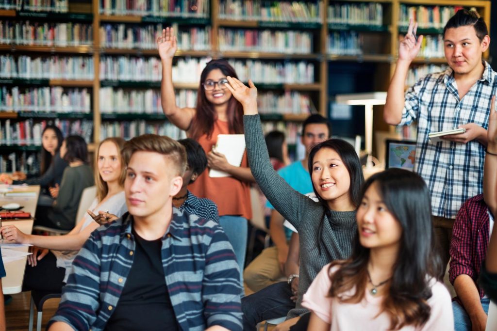 Come funzionano le scuole serali statali?