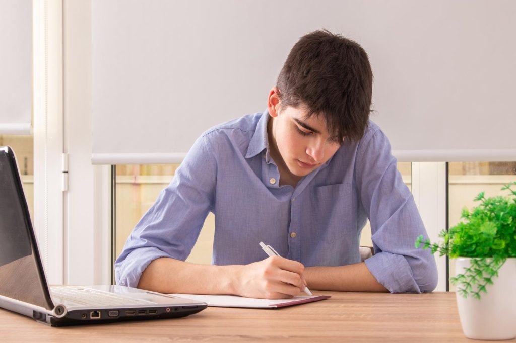 Come scrivere conclusioni tesi?