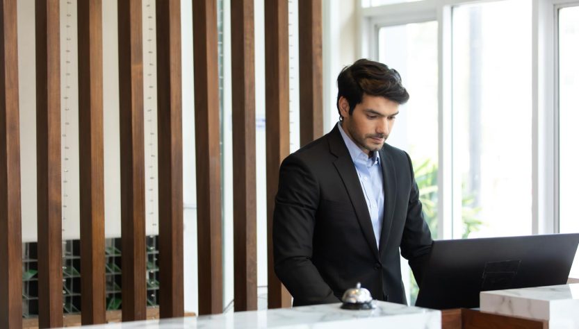 Receptionist